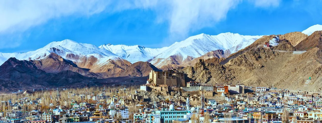 Ladakh packages from Surat with tourist hub